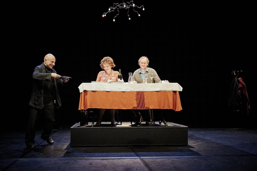 le-repas-des-gens-c-christophe-raynaud-de-lage